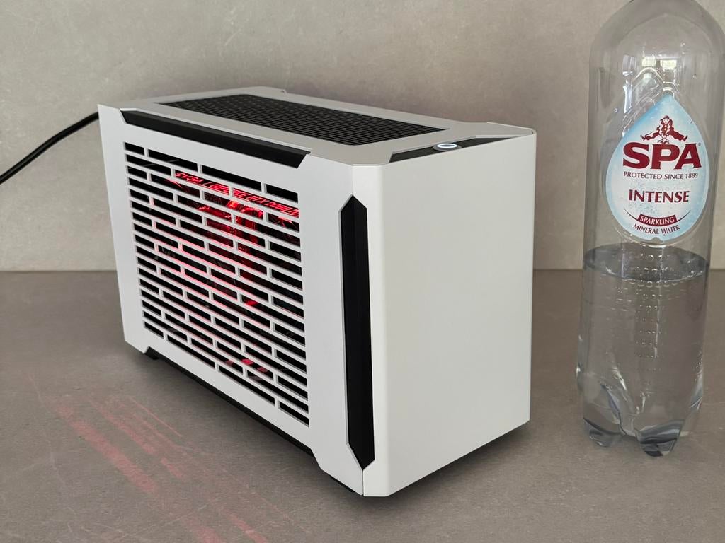 PC gaming compact : 5500X3D • 2080 Ti • 32 GB • 2 TB • 600 W, Enlèvement, Comme neuf