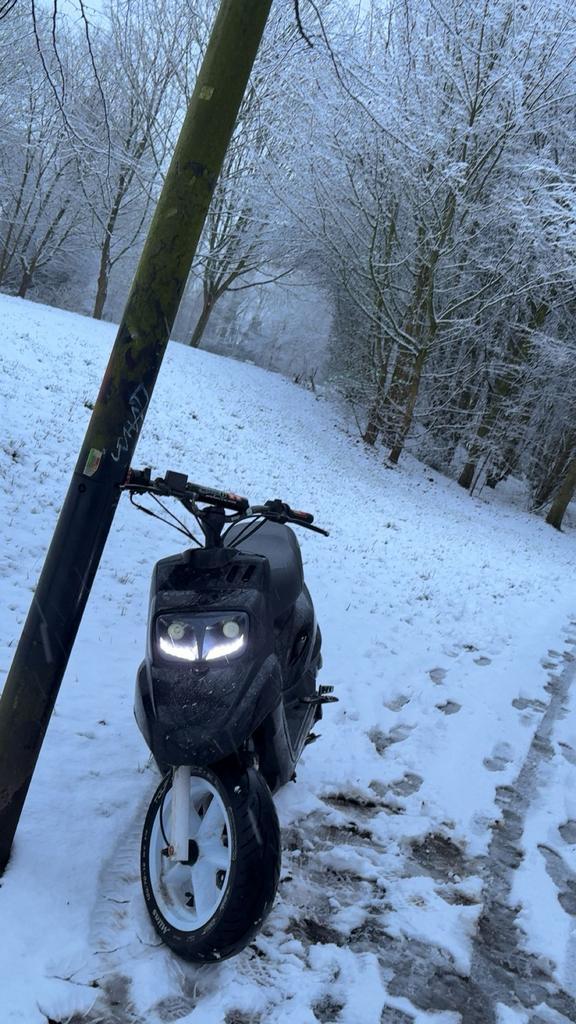 MBK Booster B klasse, Fietsen en Brommers, Snorfietsen en Snorscooters, Zo goed als nieuw, Yamaha, Benzine, Ophalen