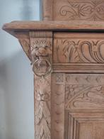 Mechelse kast gezandstraald, Ophalen