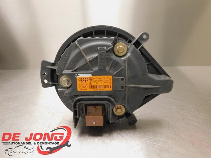 Moteur de ventilation chauffage d'un Audi A4, Autos : Pièces & Accessoires, Autres pièces automobiles, Audi, Utilisé, 3 mois de garantie