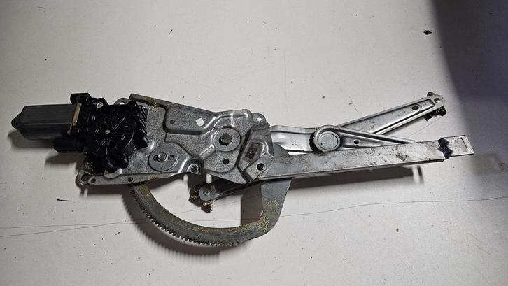 Electrische raammechaniek rechtsvoor hand BMW 3 serie E36 se, Autos : Pièces & Accessoires, Vitres & Accessoires, BMW, Utilisé