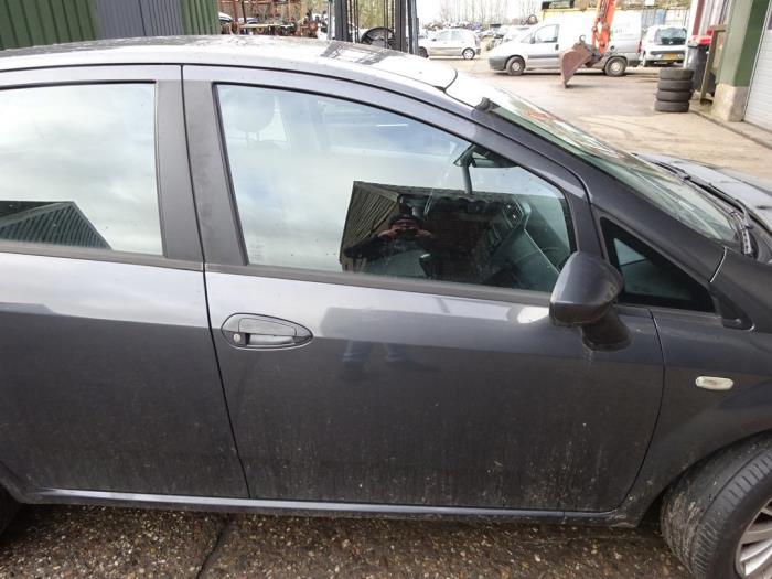 Portière 4portes avant droite d'un Fiat Punto Grande (634C), Autos : Pièces & Accessoires, -, 3 mois de garantie, Utilisé, Porte