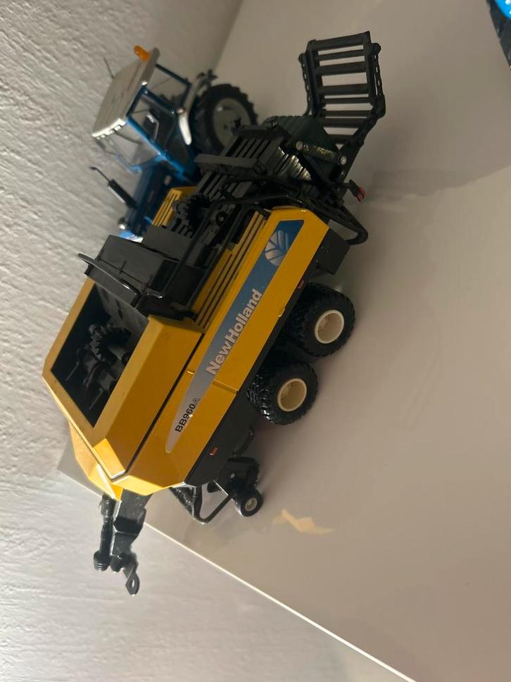 ERTL New Holland BB960A Balenpers 1:32 – Landbouw miniatuur, Kinderen en Baby's, Speelgoed | Thomas de Trein, Gebruikt, Ophalen of Verzenden