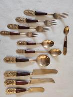 Couverts thaïlandais de 145 pièces dans une boîte de rangeme, Enlèvement ou Envoi