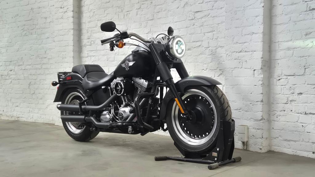 Harley-Davidson Fat Boy Matt Black – 5HD @motomobilia, Motoren, Motoren | Harley-Davidson, Bedrijf, Chopper, meer dan 35 kW, 2 cilinders