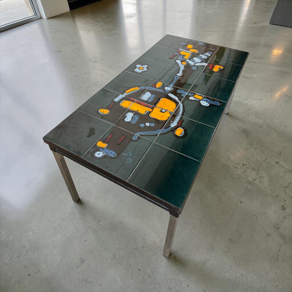 Table basse vintage en céramique/table en carreau, Maison & Meubles, Enlèvement, Utilisé