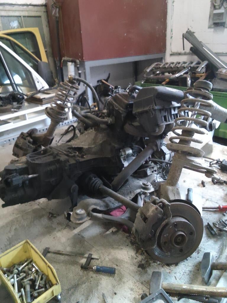 Groupe complet Audi 80 1600 Diesel année 1987 moteur boîte, Autos : Pièces & Accessoires, Moteurs & Accessoires, Audi