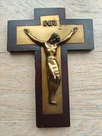 Crucifix 1930 - 1950, Enlèvement ou Envoi