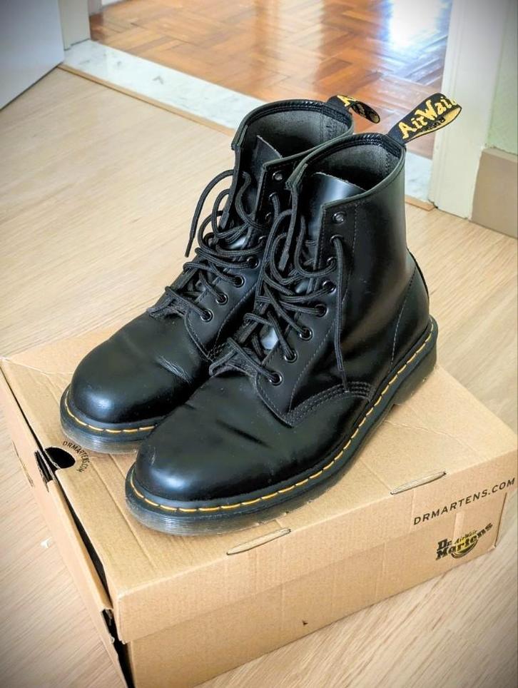 Dr Martens 1460 Leather Boots - size 43, Kleding | Heren, Schoenen, Zo goed als nieuw, Boots, Zwart, Ophalen of Verzenden