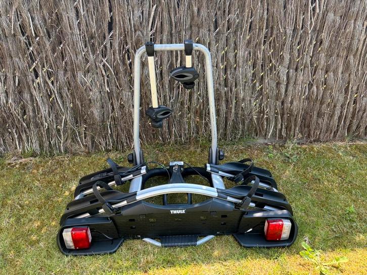 Thule fietsendrager voor 2 ( elektrische ) fietsen, Auto diversen, Fietsendragers, Zo goed als nieuw, Trekhaakdrager, 2 fietsen
