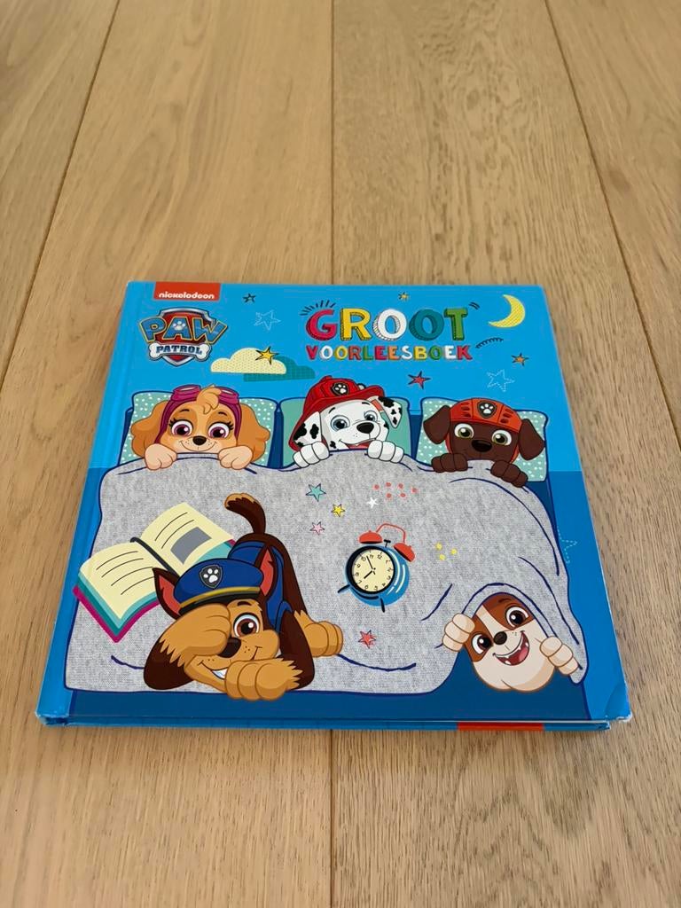 Groot voorleesboek Paw Patrol, Boeken, Ophalen of Verzenden, Zo goed als nieuw, Voorleesboek, 4 jaar