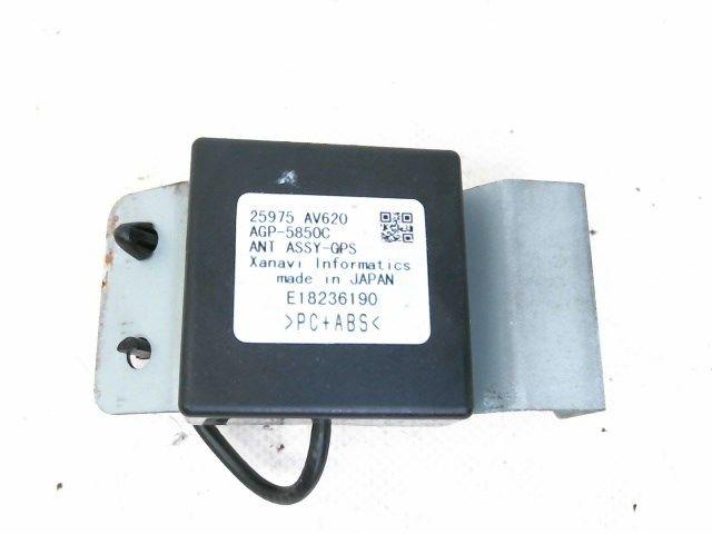 ANTENNE GPS Nissan Primera (P12) (|25975AV620|), Utilisé, Nissan