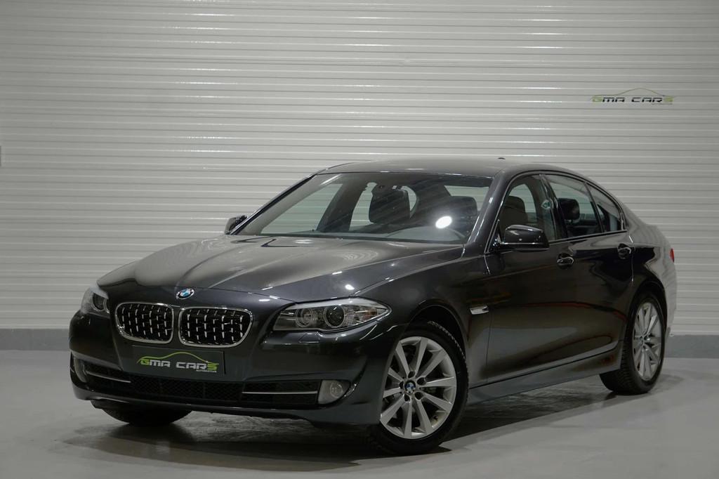 BMW 5 Serie 520 520iA Start/Stop Benzine Automaat-Navi-Leder, Auto's, Automaat, Gebruikt, 4 cilinders, Bedrijf
