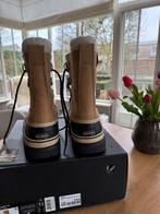 Sorel Caribou sneeuwlaarzen maat 40,5, Kleding | Dames, Schoenen, Ophalen, Zo goed als nieuw, Beige, Snowboots