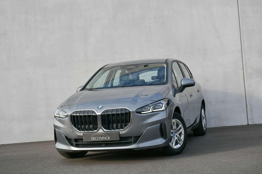 BMW 2 Serie 225 Active Tourer PHEV 225xeA*CARPLAY*CAMERA*LED, Autos, BMW, Cuir, Argent ou Gris, Achat, Euro 6