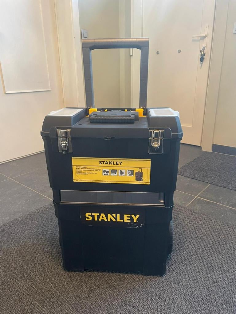 Stanley gereedschapswagen Nieuw, Ophalen