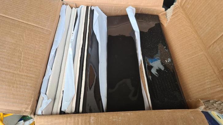 Rest faience black & white glossy, Bricolage & Construction, Dalles & Carrelages, Enlèvement