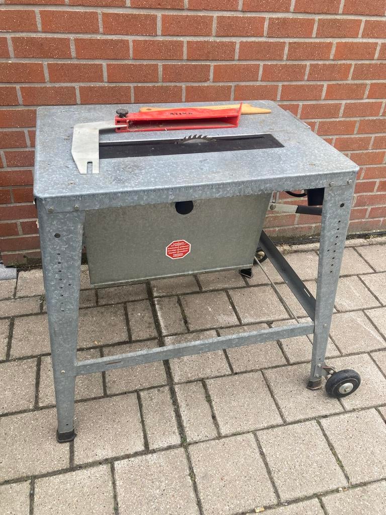 Mooie tafelzaag, Atika, Doe-het-zelf en Bouw, Ophalen, Overige typen, 600 tot 1200 watt, Zo goed als nieuw
