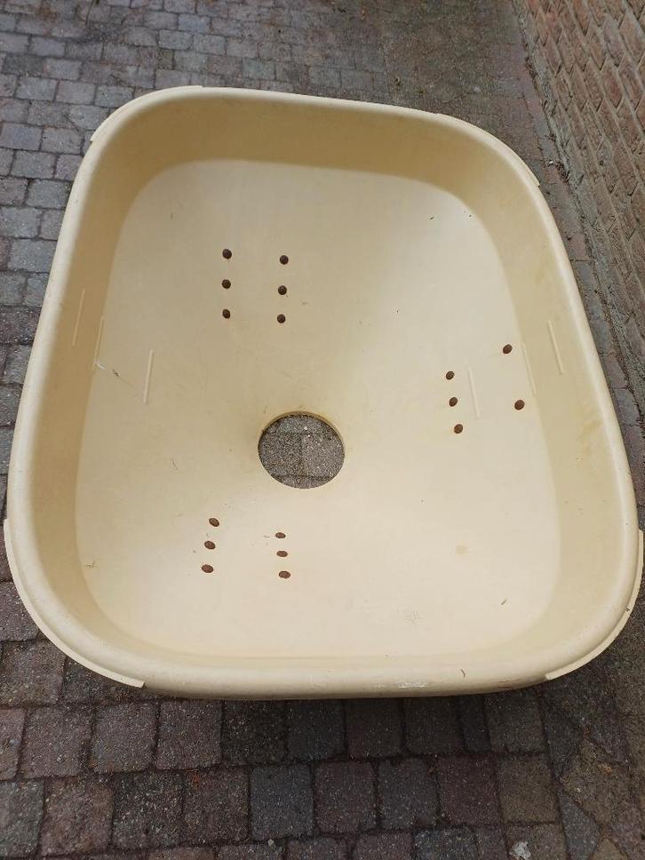 BAIGNOIRE VICON EN PARFAIT ÉTAT (RARE), Articles professionnels, Agriculture | Outils, Enlèvement