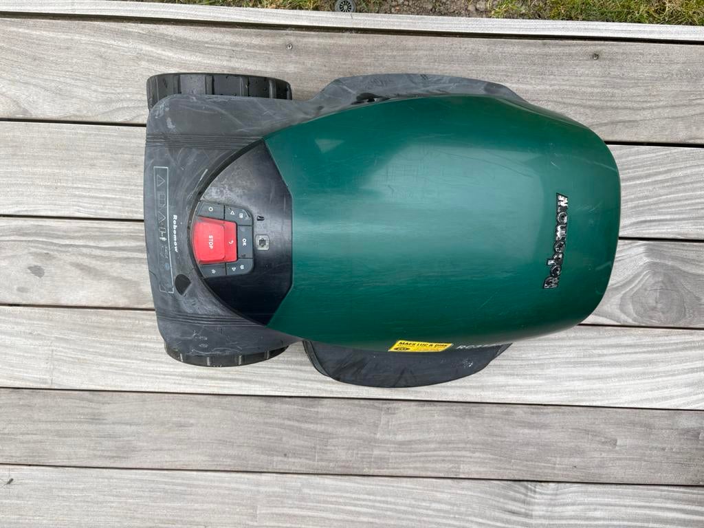 Robot Robomow RC312PRO S, 1200 m2, pelouse avec chalet, etc., Jardin & Terrasse, Tondeuses robotisées, Utilisé, Plus de 25 cm