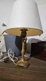 Petite lampe ancienne en laiton, Enlèvement