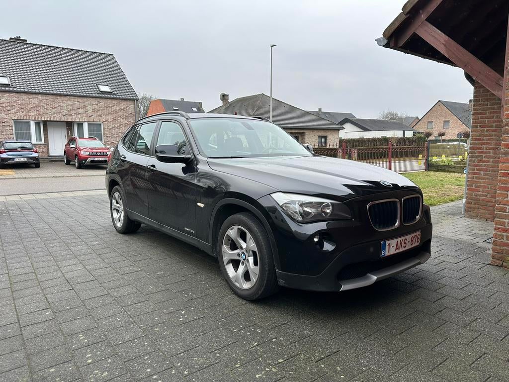 Climatiseur Bmw X1 sDrive18d Navi Cruise, Autos, BMW, X1, Euro 5, Achat, Boîte manuelle