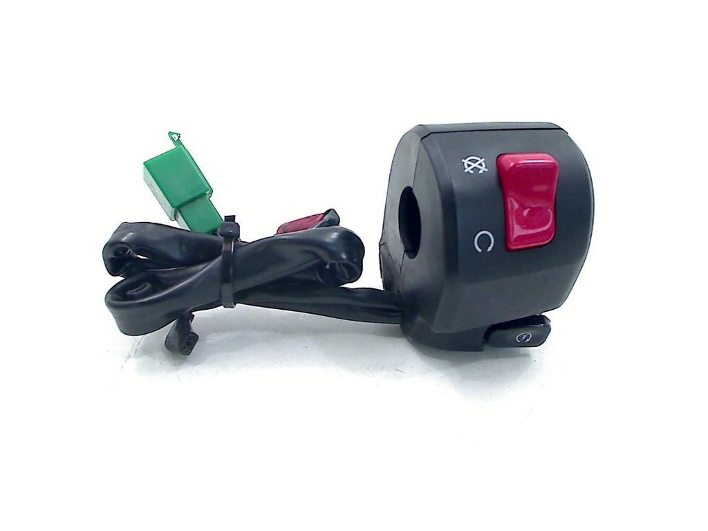 STUURSCHAKELAAR RECHTS Kawasaki Z 125 2018-2020 (BR125K), Motoren, Dhr. S. di Majo, Gebruikt, Info@cama-motorparts.nl, P.J. Troelstraweg 8 8
3144 CX  MAASSLUIS, NL