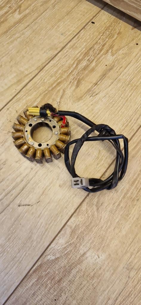 Stator origine Kawasaki ZR7 750 2001, Motos, Envoi