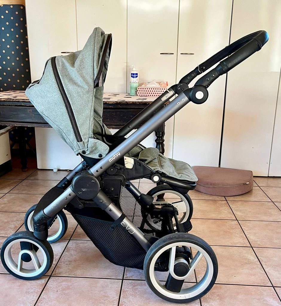 Mutsy evo ALL IN, Ophalen, Zo goed als nieuw, Mutsy