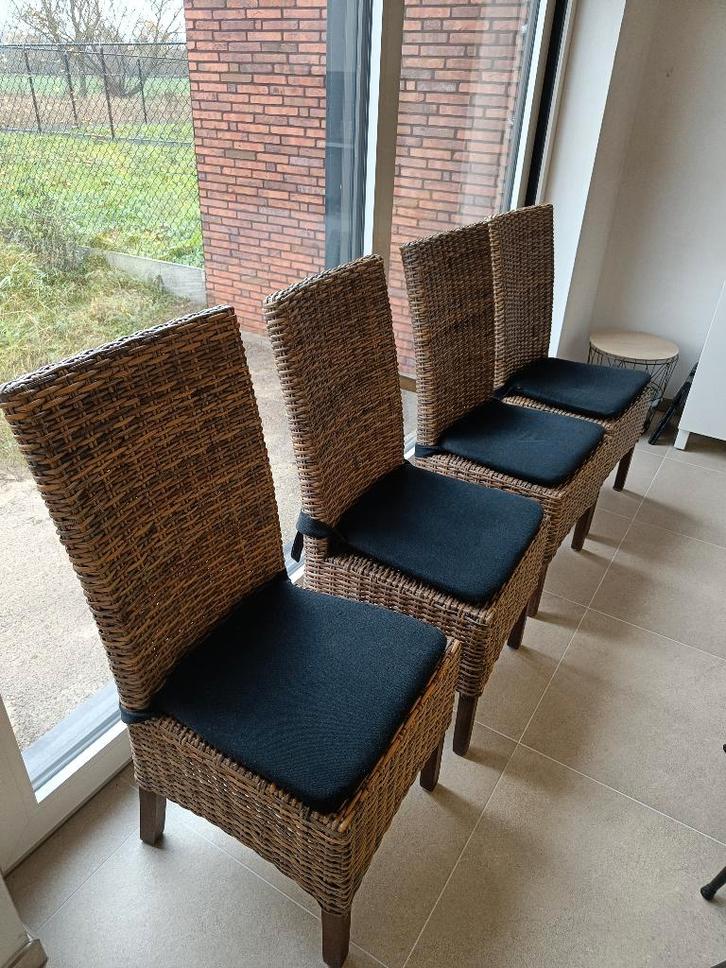 4 rustieke rieten stoelen in goede staat, Maison & Meubles, Chaises, Utilisé, Quatre, Osier ou Rotin, Brun, Enlèvement