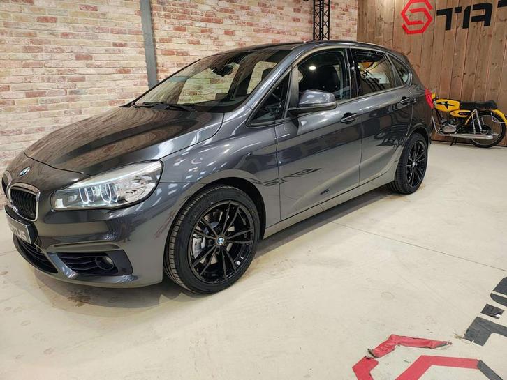 BMW 2 Serie 225 Active Tourer. Sport Line. PANO. 1 EIG., Autos, BMW, Entreprise, Achat, Série 2 Active Tourer, ABS, Phares directionnels