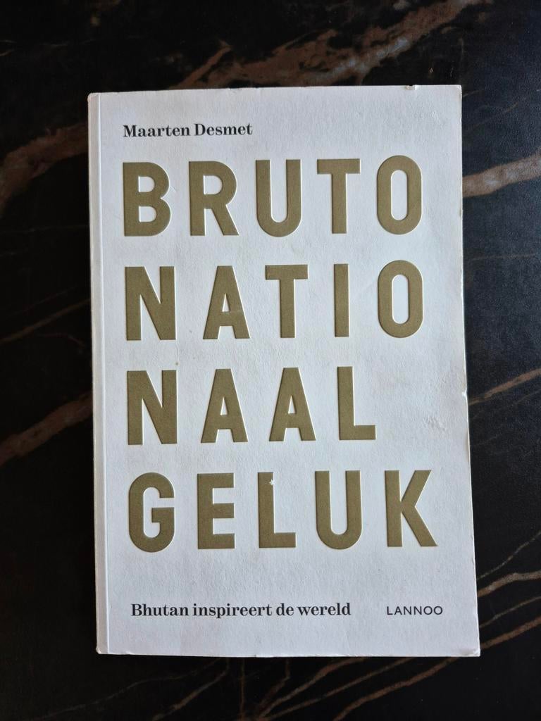 Maarten Desmet - Bruto nationaal geluk, Ophalen of Verzenden, Maarten Desmet