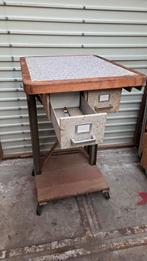 Metalen Werktafel, kast, statafel, Huis en Inrichting, Ophalen
