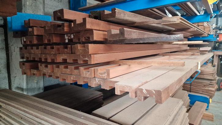 Hardhouten U-profiel, Tuin en Terras, Palen, Balken en Planken, Nieuw, Balken, 250 cm of meer, Hardhout, Ophalen