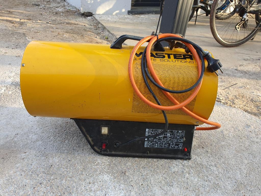 Radiateur à gaz Master BLP 53 M 53kw presque neuf, Bricolage & Construction, Chauffage & Radiateurs, 800 watts ou plus, Comme neuf