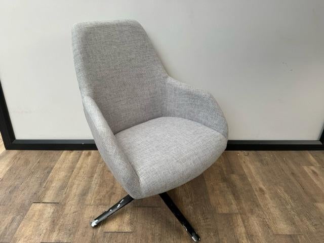 Grijze design loungestoel Markant, Antiek en Kunst, Antiek | Meubels | Stoelen en Sofa's, Ophalen