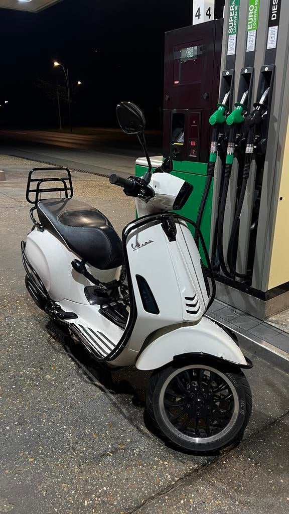Vespa Sprint E4 2018 model, Fietsen en Brommers, Scooters | Vespa, Ophalen, Gebruikt, Overige modellen, Klasse A (25 km/u)
