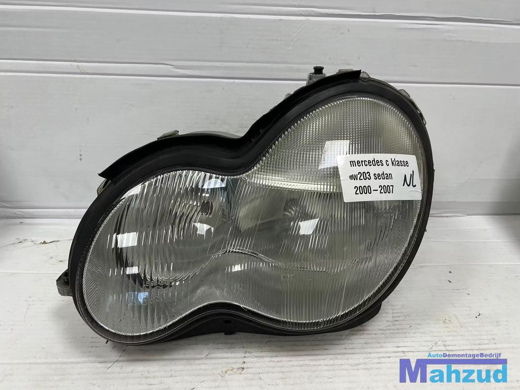 MERCEDES C KLASSE W203 LINKS Koplamp 2000-2007, Gebruikt, Mercedes-Benz AG, Mercedes-Benz, Mercedesstrasse 120
70372  Stuttgart, DE
