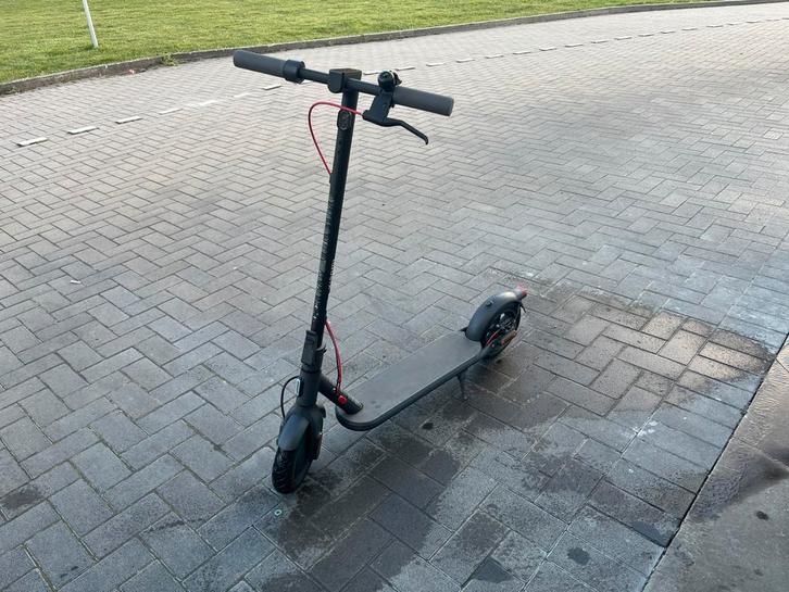 E-step xiaomi, Fietsen en Brommers, Steps, Gebruikt, Elektrische step (E-scooter), Ophalen of Verzenden