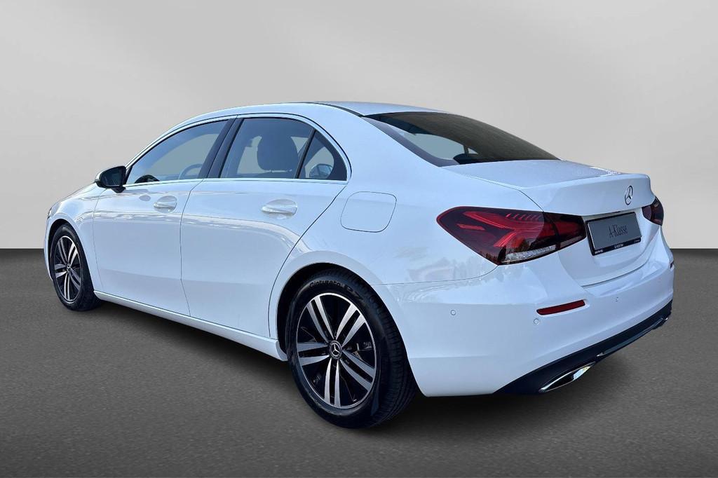 Mercedes-Benz A-Klasse 220 d Berline TREKHAAK (automatique), Achat, Entretenue par le concessionnaire, Noir, 190 ch