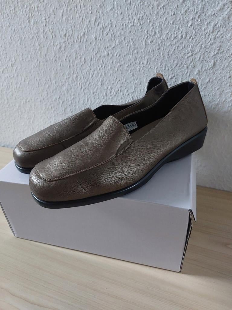 Chaussure femme, Enlèvement