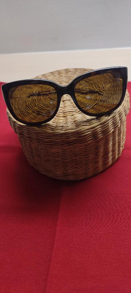 Zonnebril, Handtassen en Accessoires, Zonnebrillen en Brillen | Dames, Zo goed als nieuw, Zonnebril, Overige merken, Bruin, Ophalen of Verzenden