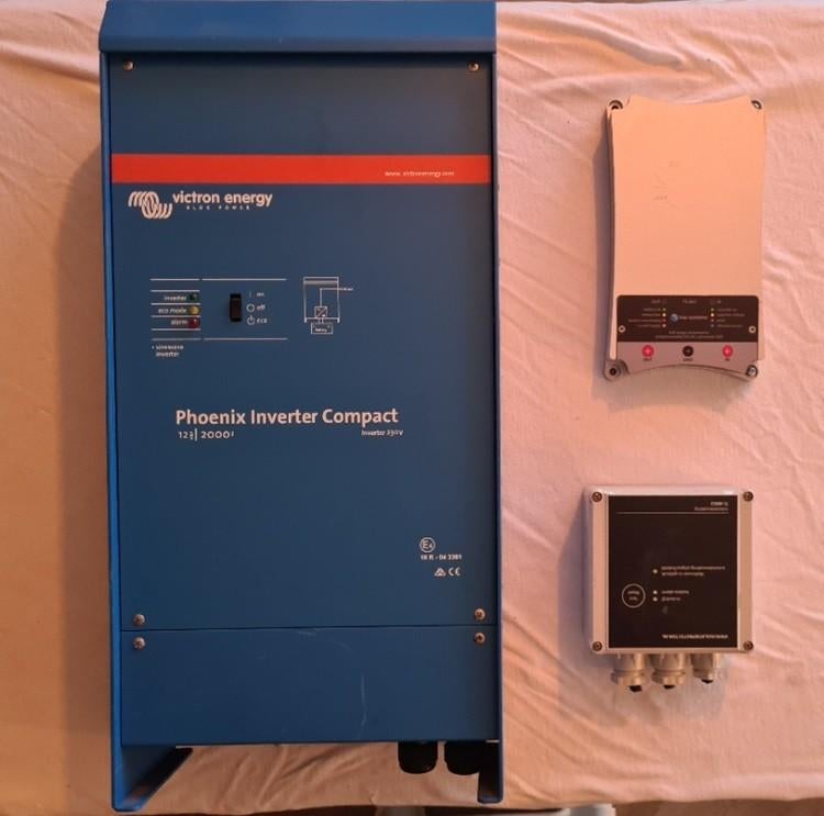 Victron Boot set: Omvormer 12V/2000,TS800, TE IMD, Sports nautiques & Bateaux, Accessoires & Entretien, Comme neuf, Entretien et Réparation