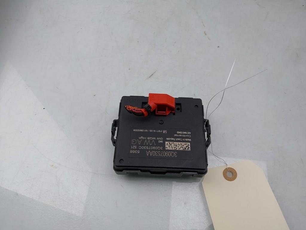 GATEWAY MODULE Seat Arona (KJX) (01-2017/-) (|3Q0907530AA|), Utilisé, Seat