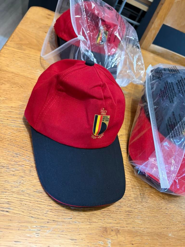 Lot de casquettes Belgique neuves (20), Kleding | Heren, Hoeden en Petten, Ophalen, Nieuw, Pet