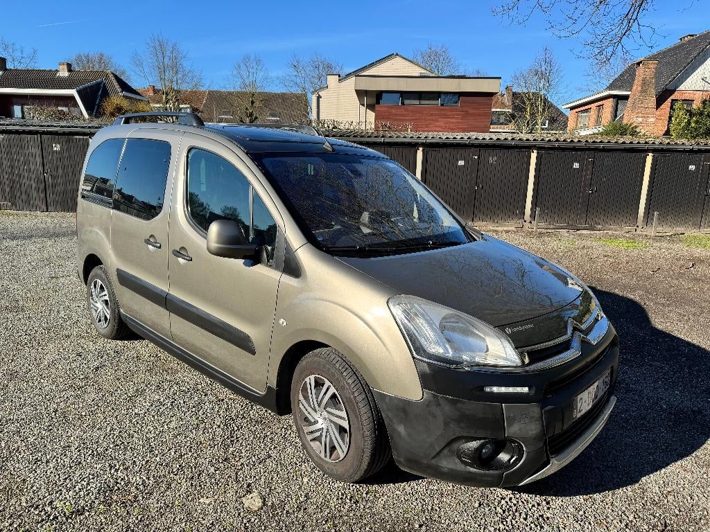 Citroën Berlingo voor vervoer mindervaliden Mobility4all, Auto's, Automaat, Zwart, Beige, Berlingo