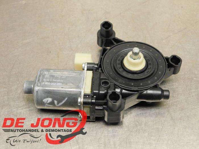 Moteur de vitre portière d'un Volkswagen Golf Sportsvan, Volkswagen, -, 3 mois de garantie, Utilisé