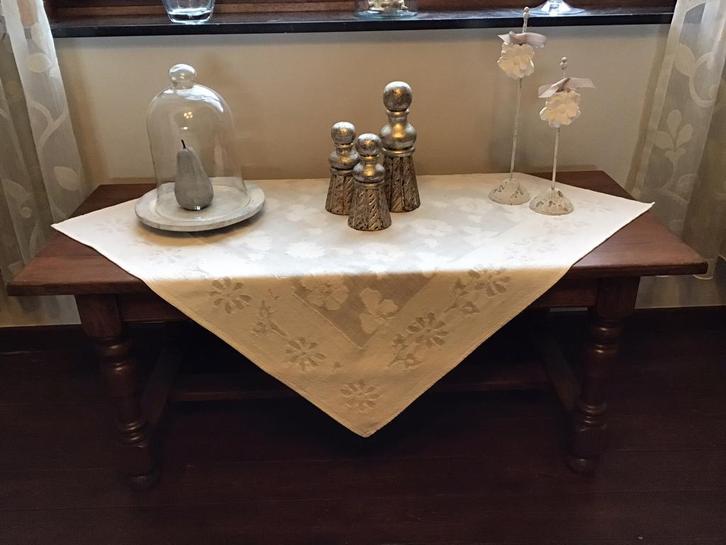 Table de salon en chêne massif, Maison & Meubles, Tables | Tables de salon, Comme neuf, Moins de 50 cm, Moins de 50 cm, 100 à 150 cm