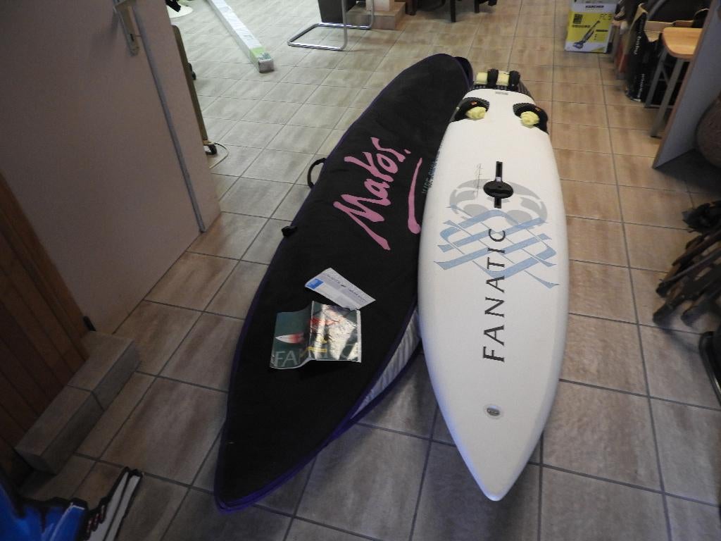 Planche à voile + accessoires, Sports nautiques & Bateaux, Enlèvement, Planche