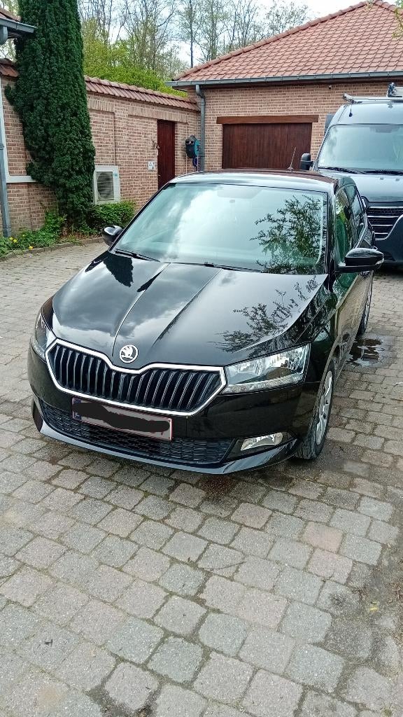 Skoda Fabia 2022, Auto's, Voorwielaandrijving, Zwart, Handgeschakeld, Particulier